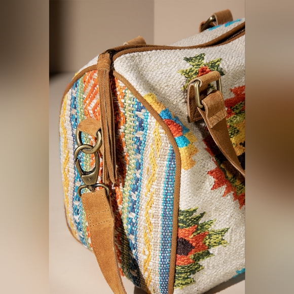 Handmade Boho Chic Satchel / Boston Bag - Navajo Aztec Inspired Design - Picture 6 of 8